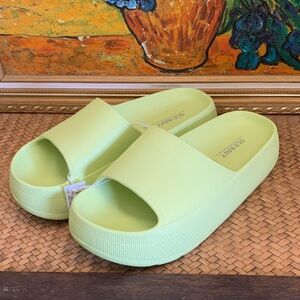Old Navy Light Green Slide Sandals